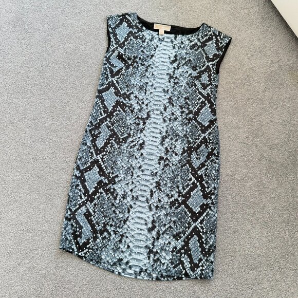 / MICHAEL Michael Kors Snake Skin Print Studded Shift Dress Porcelain Blue XS - Picture 2 of 7